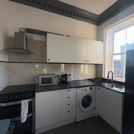 First Floor One Bed Apartment In Central West 런던 외부 사진