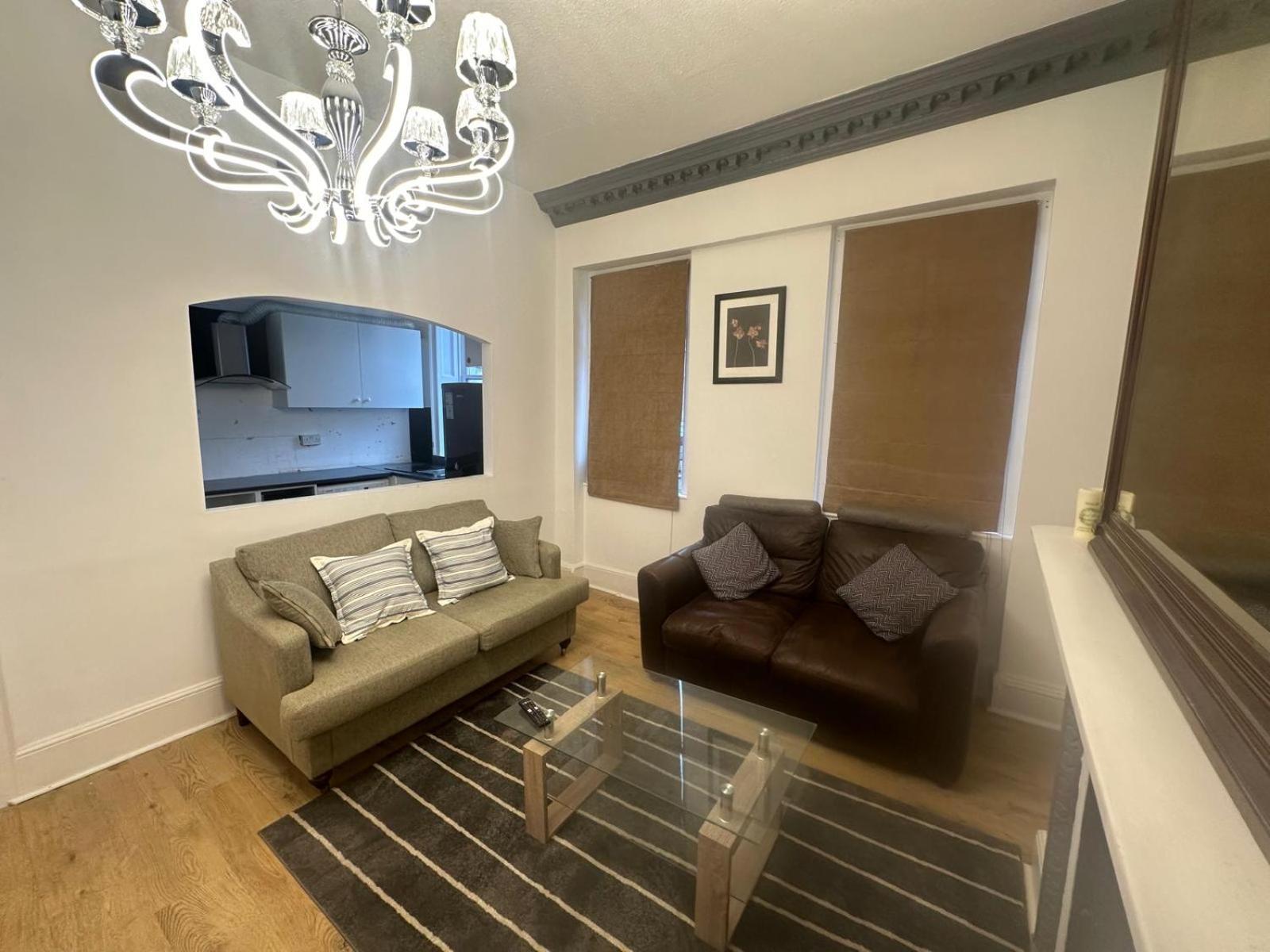 First Floor One Bed Apartment In Central West 런던 외부 사진
