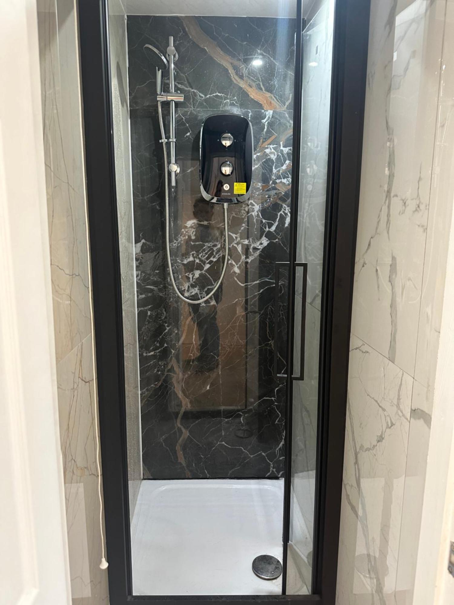 First Floor One Bed Apartment In Central West 런던 외부 사진