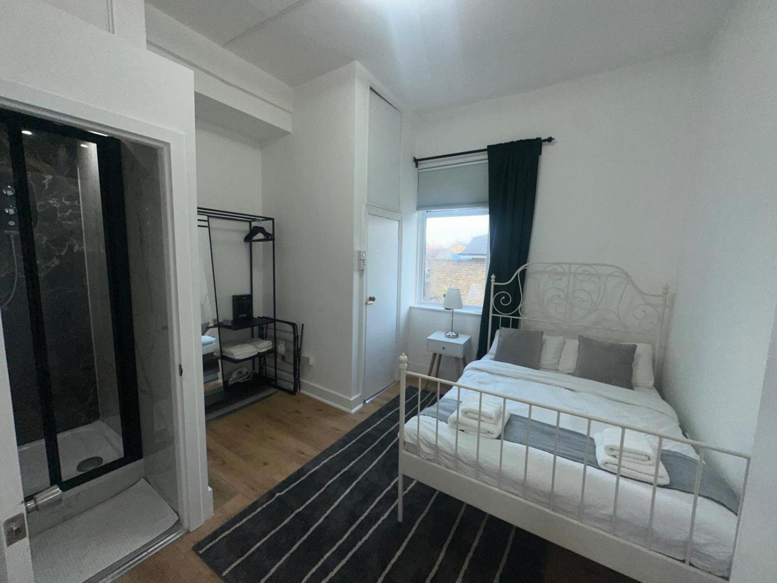 First Floor One Bed Apartment In Central West 런던 외부 사진
