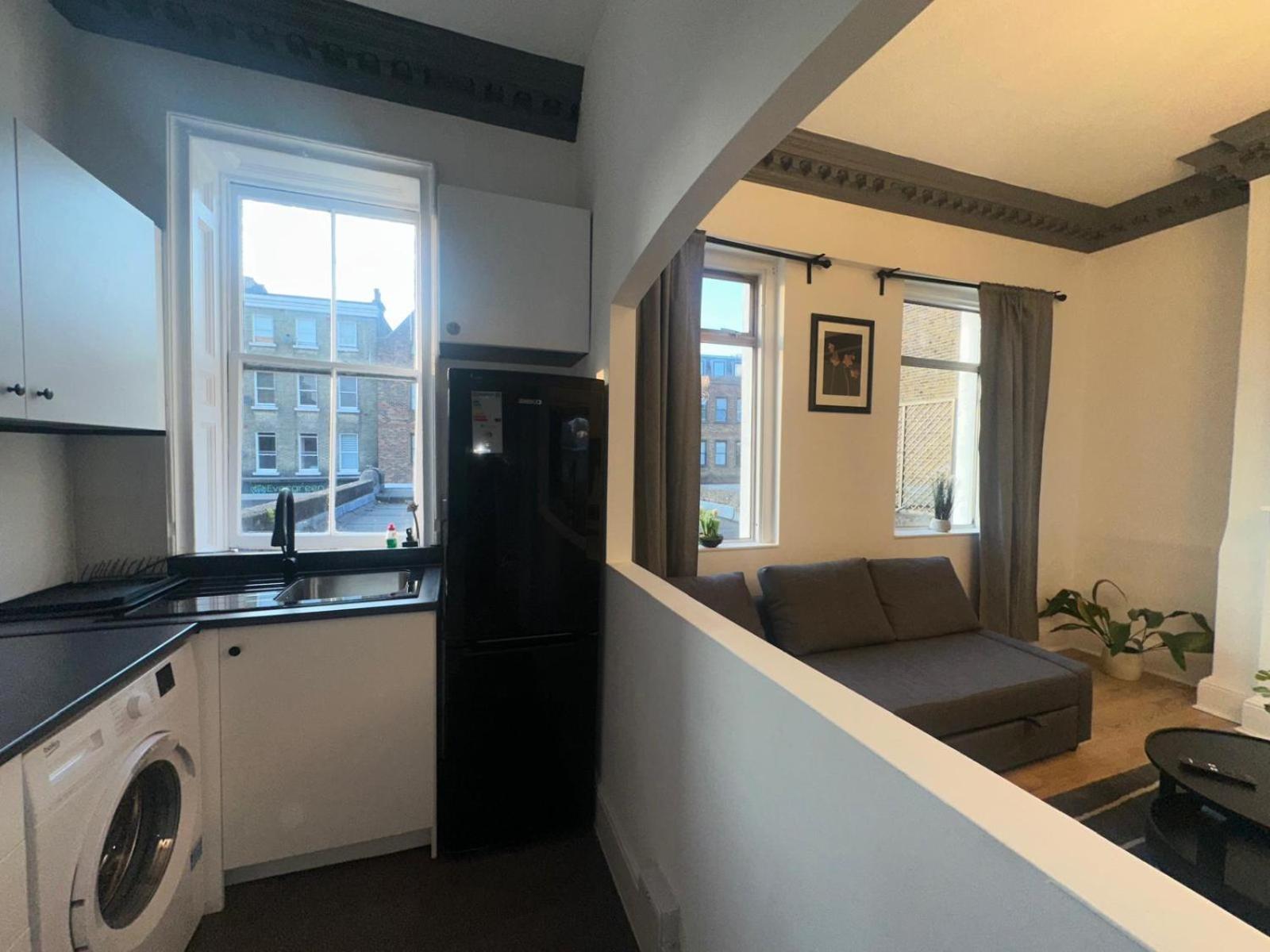First Floor One Bed Apartment In Central West 런던 외부 사진