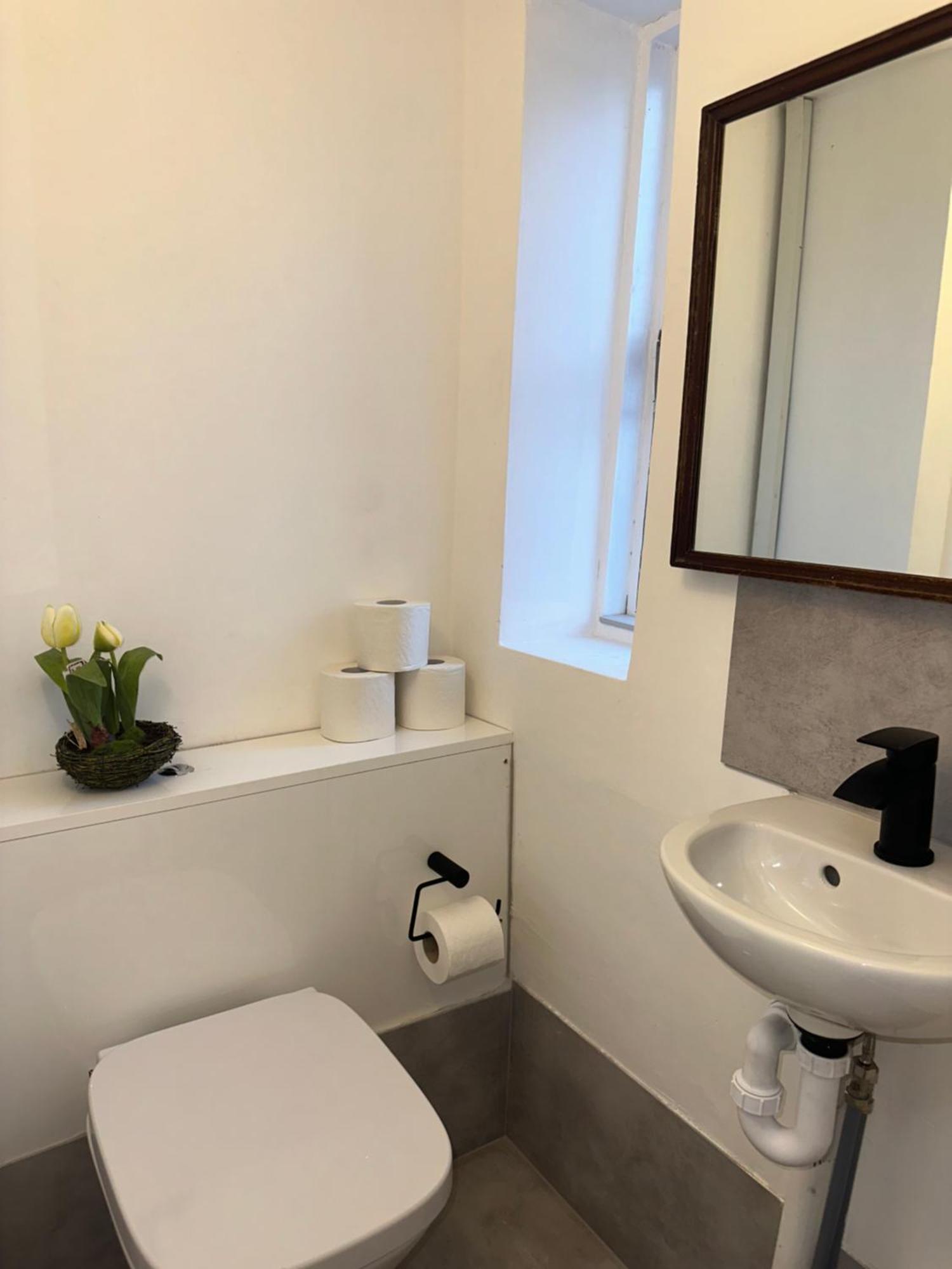 First Floor One Bed Apartment In Central West 런던 외부 사진
